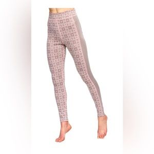 Kari Traa rose leggings!